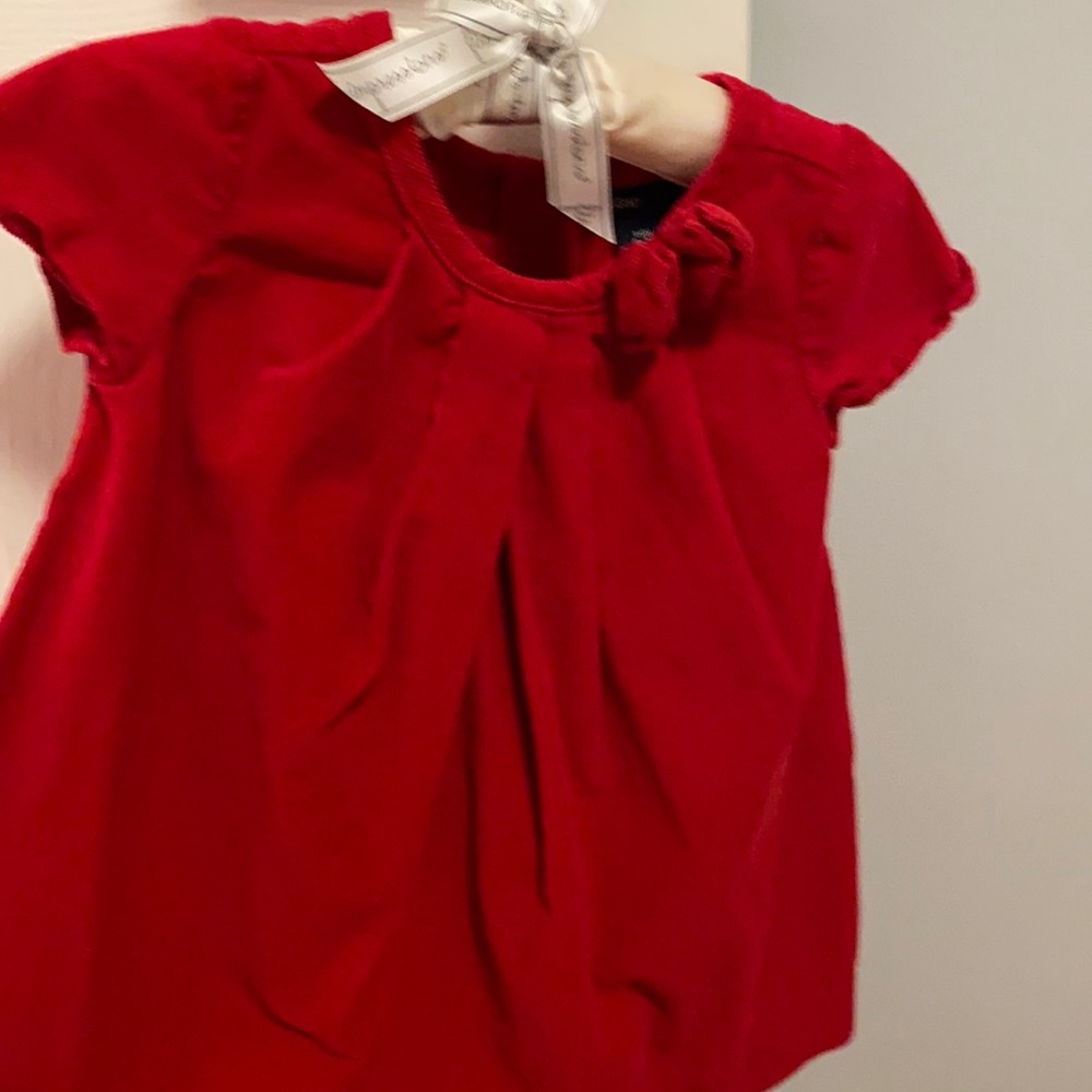 Red Corduroy dress perfect for the holidays. Great condition. 6 to 12 months